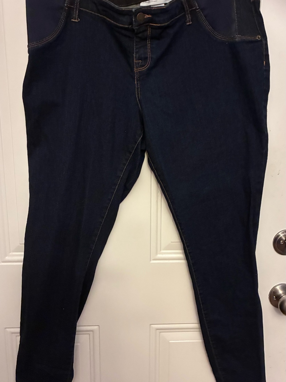 Liz Lange dark blue maternity jeggings/ XL- Side panels